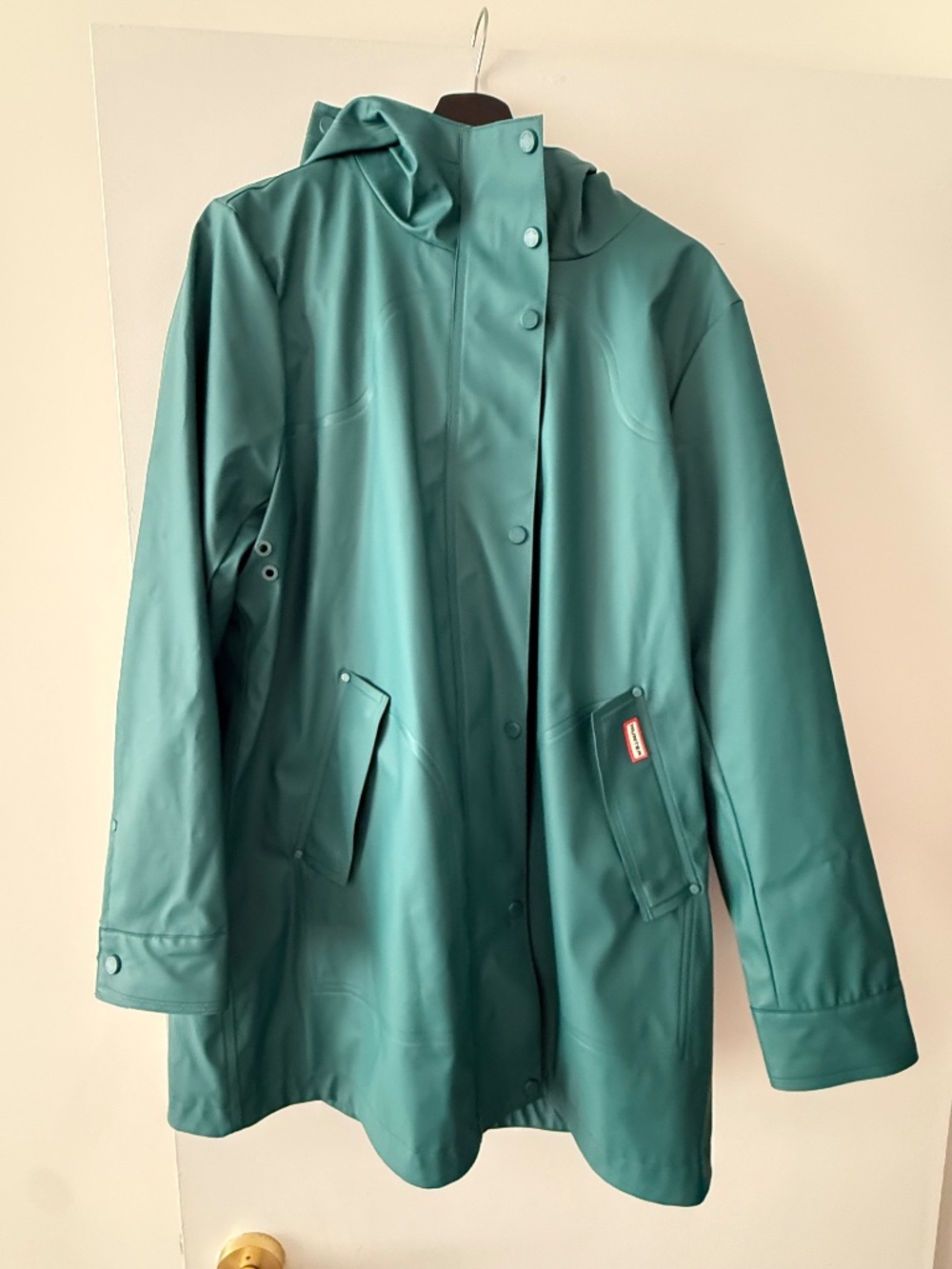 Hunter Women's Acacia Rubberized Rain Jacket in deep ocean green women’s size la